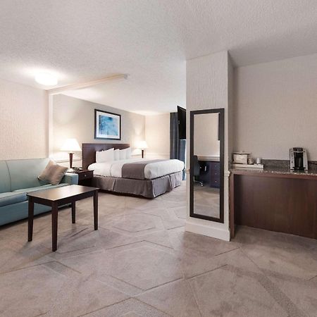 The Blu Hotel Blue Ash Cincinnati, Ascend Hotel Collection Экстерьер фото