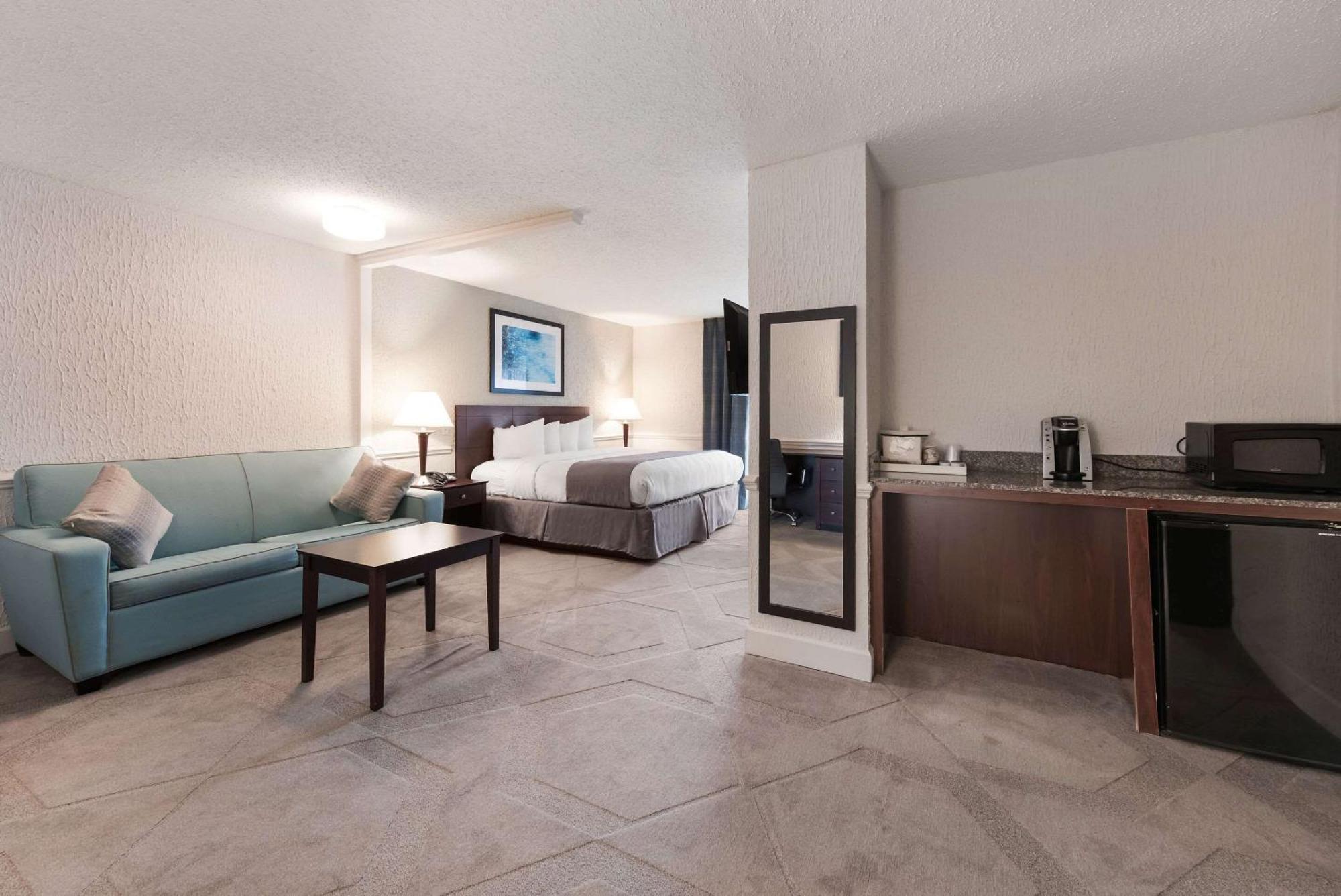 The Blu Hotel Blue Ash Cincinnati, Ascend Hotel Collection Экстерьер фото